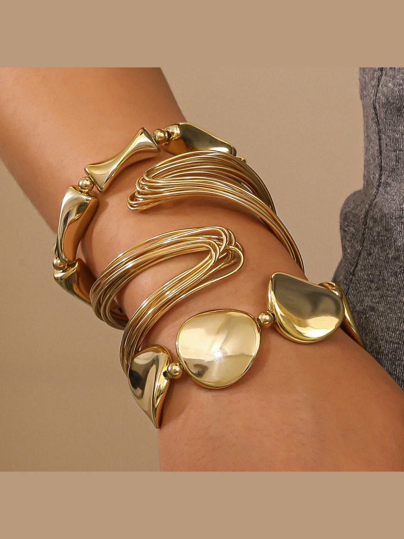 Geometric Twisted Lines Irregular Shaped Open Cuff Bracelet and Bangle Set for Women Punk Exaggerated Style Fashionable Accessor