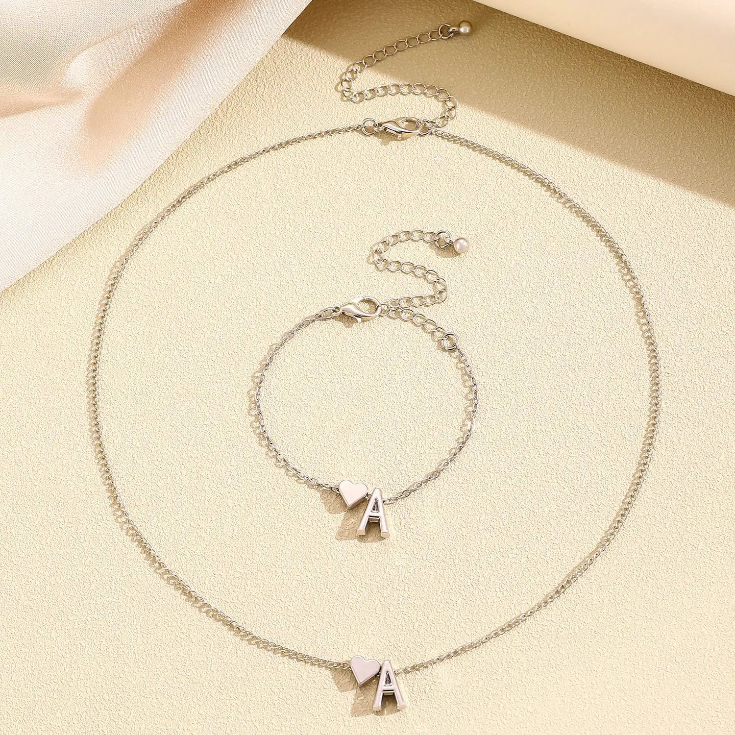 Collier Pendentif Lettre Femme – Chaîne O, Alliage Zinc, Style Bohème & Romantique