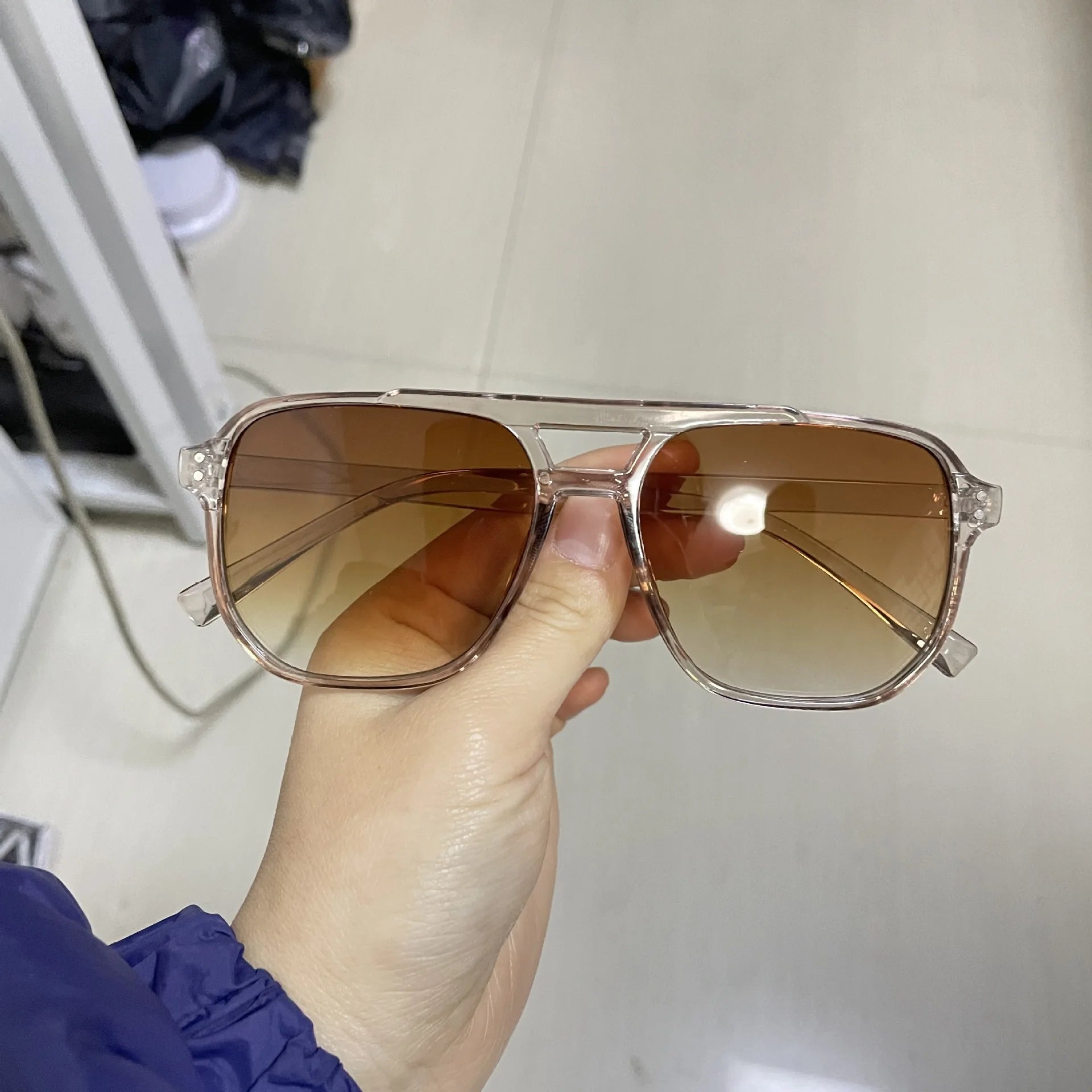 Lunettes de Soleil Vintage Unisexe – Monture Carrée, Verres UV400