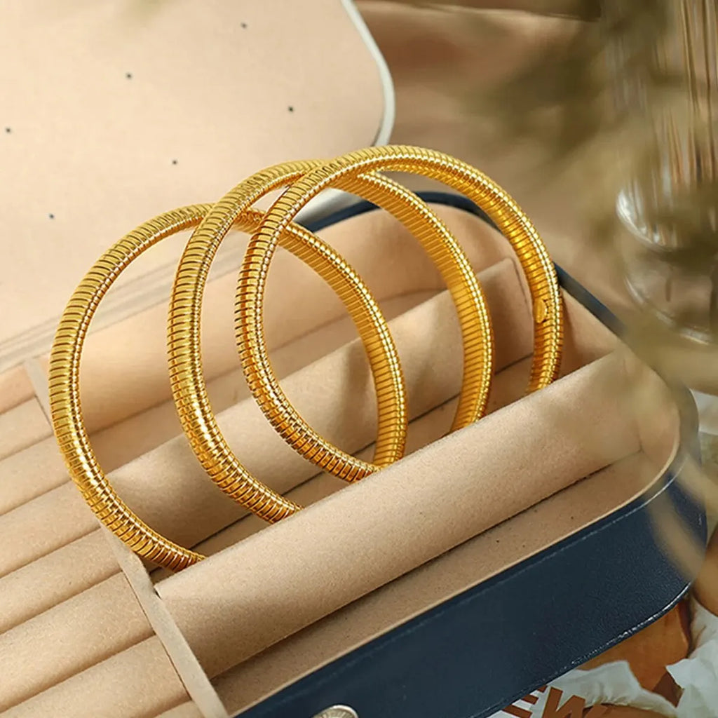 Waterproof Stainless Steel Retro Elasticity Thick Metal Polish Bracelet 18K Gold Plated Trend Fashion Unisex Jewelry Men Women